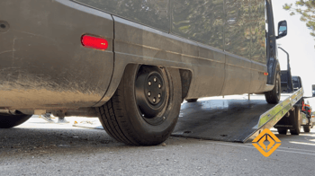Rivian Electric Delivery Vehicle (EDV) Delivery Drop Off 